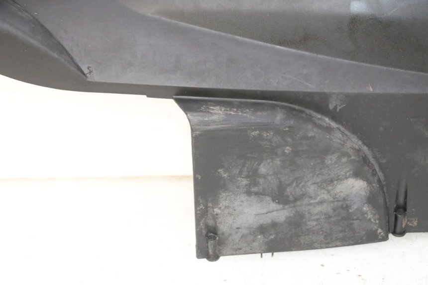 photo de RIGHT LOWER SIDE PANEL PEUGEOT SATELIS 125 (2006 - 2009)