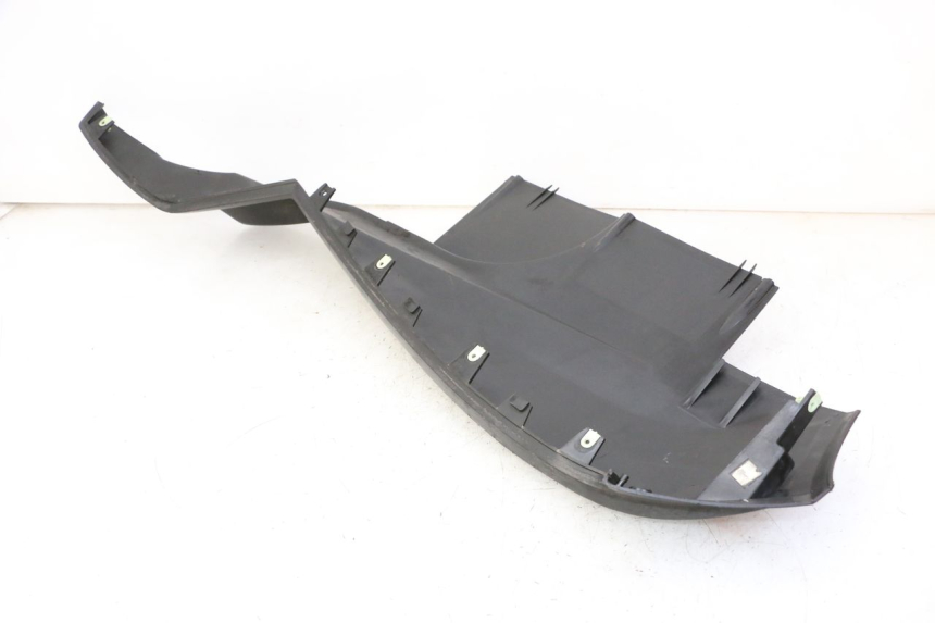 photo de RIGHT LOWER SIDE PANEL PEUGEOT SATELIS 125 (2006 - 2009)