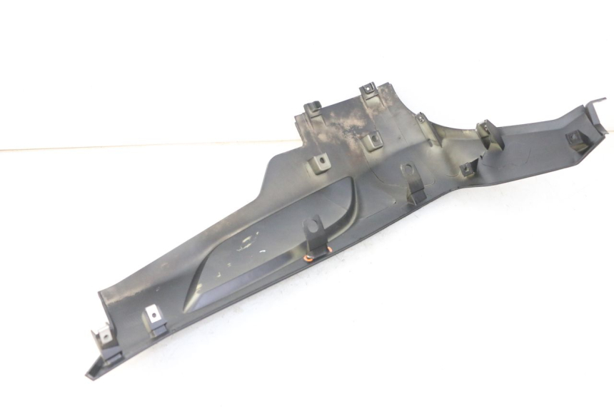 photo de RIGHT LOWER SIDE PANEL APRILIA SXR 50 (2021 - 2023)