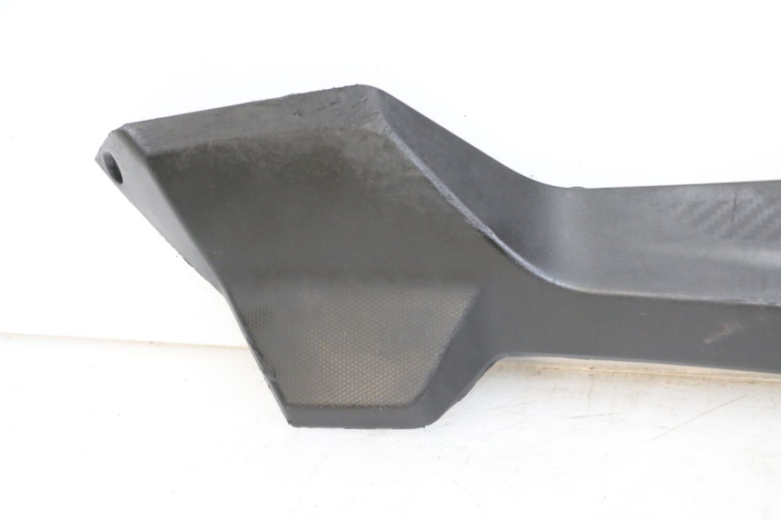 photo de RIGHT LOWER SIDE PANEL SYM ORBIT III 3 4T 50 (2018 - 2021)