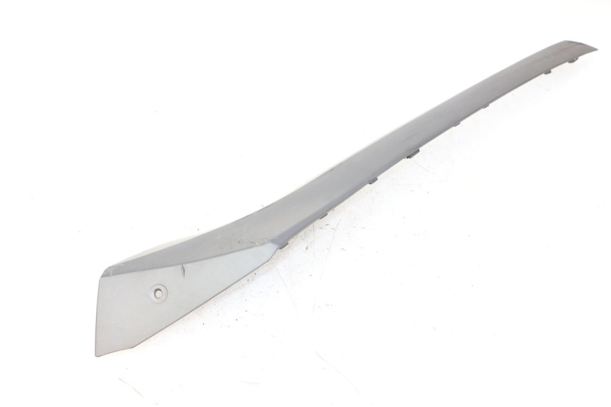 photo de RIGHT BELLY PANEL YAMAHA XMAX X-MAX 125 (2021 - 2025)