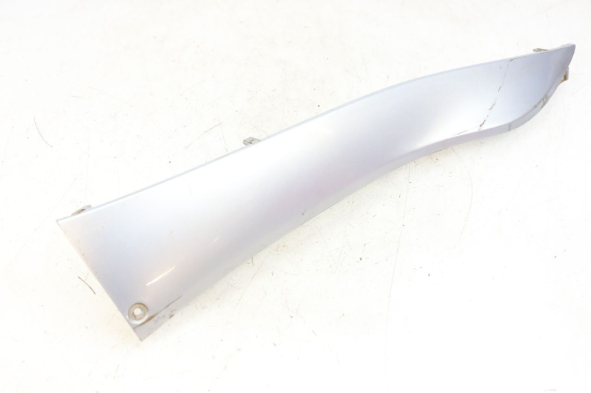 photo de RIGHT LOWER SIDE PANEL YAMAHA CYGNUS X 125 (2004 - 2007)