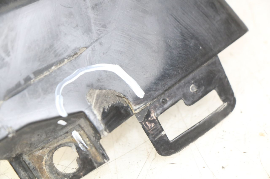 photo de RIGHT LOWER SIDE PANEL YAMAHA YZF R1 1000 (2007 - 2008)