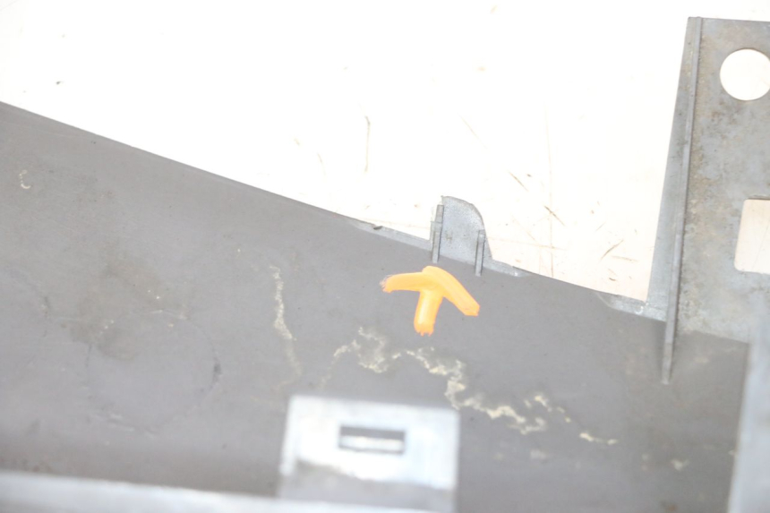 photo de LEFT BELLY PANEL SUZUKI BURGMAN 125 (2007 - 2014)