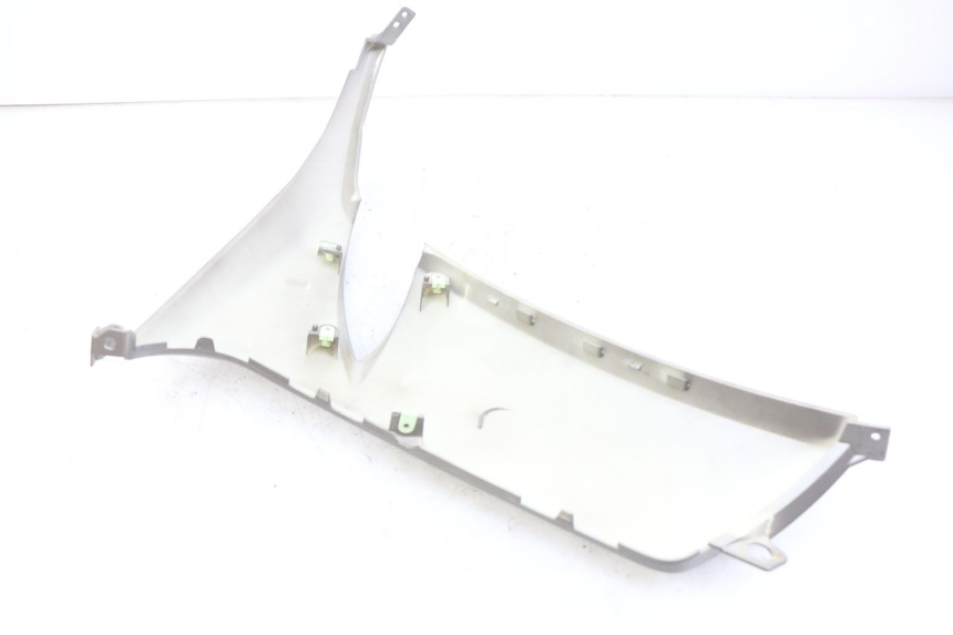 photo de LEFT LOWER FAIRING PEUGEOT CITYSTAR AIR 125 (2014 - 2017)