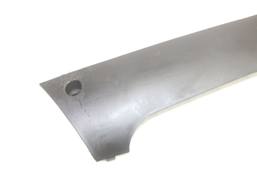 photo de LEFT LOWER FAIRING PEUGEOT KISBEE 2T 50 (2010 - 2017)