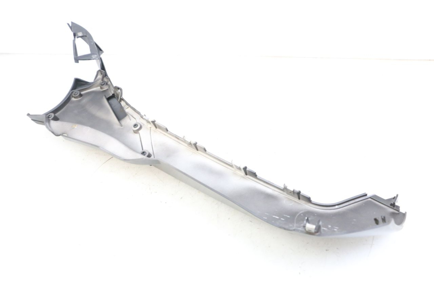 photo de LEFT BELLY PANEL PIAGGIO MP3 HPE 350 (2018 - 2020) - Surface and material condition