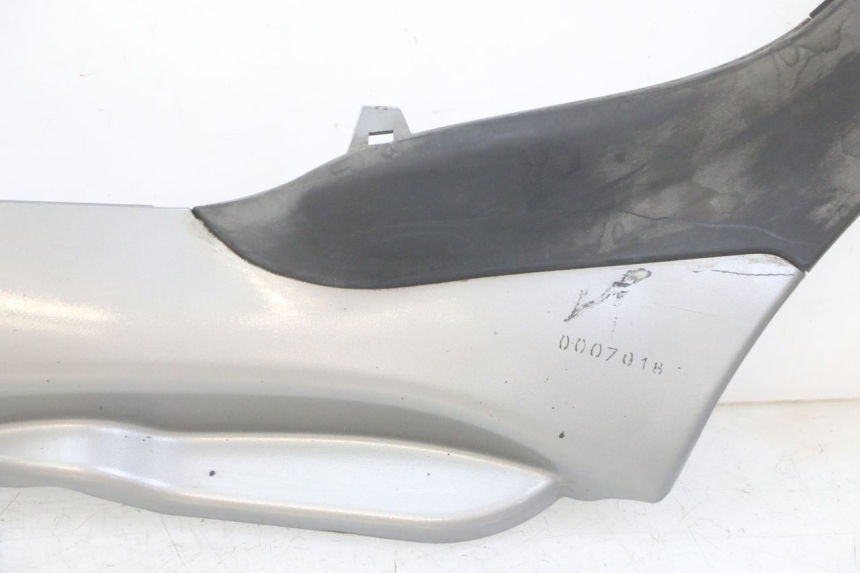 photo de LEFT LOWER FAIRING PIAGGIO MP3 LT 300 (2010 - 2016)
