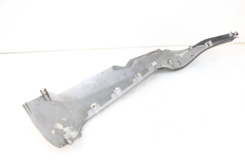 photo de LEFT LOWER FAIRING PIAGGIO MP3 LT 300 (2010 - 2016)