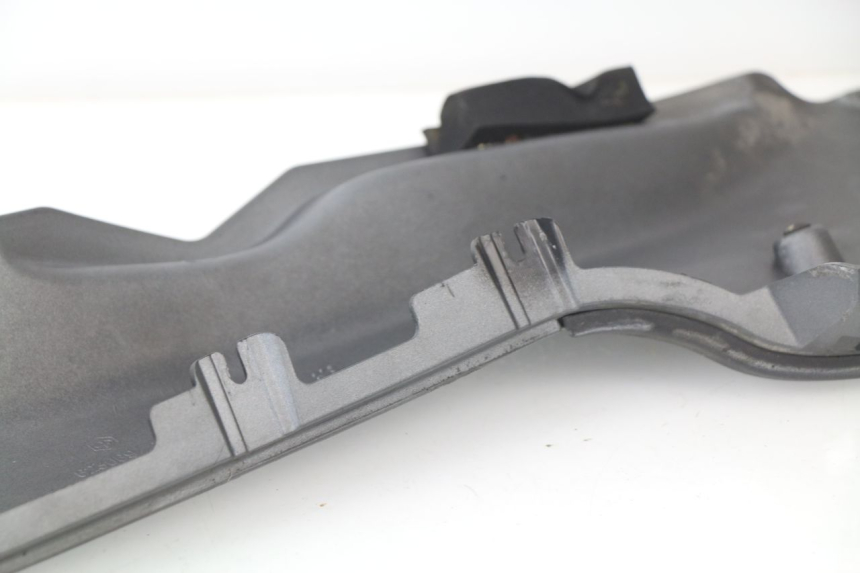 photo de LEFT LOWER FAIRING PIAGGIO MP3 500 (2011 - 2015)