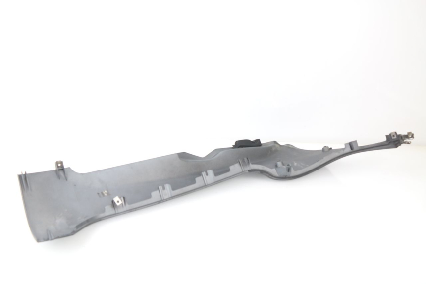 photo de LEFT LOWER FAIRING PIAGGIO MP3 500 (2011 - 2015)