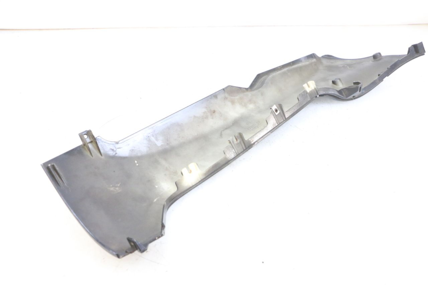 photo de LEFT LOWER FAIRING PIAGGIO MP3 125 (2006 - 2014)