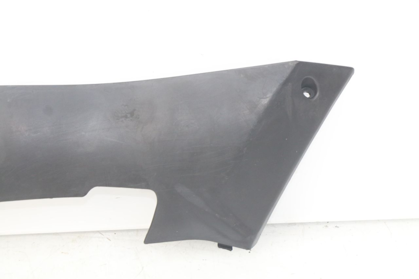 photo de LEFT LOWER FAIRING PEUGEOT KISBEE 2T 50 (2010 - 2017)