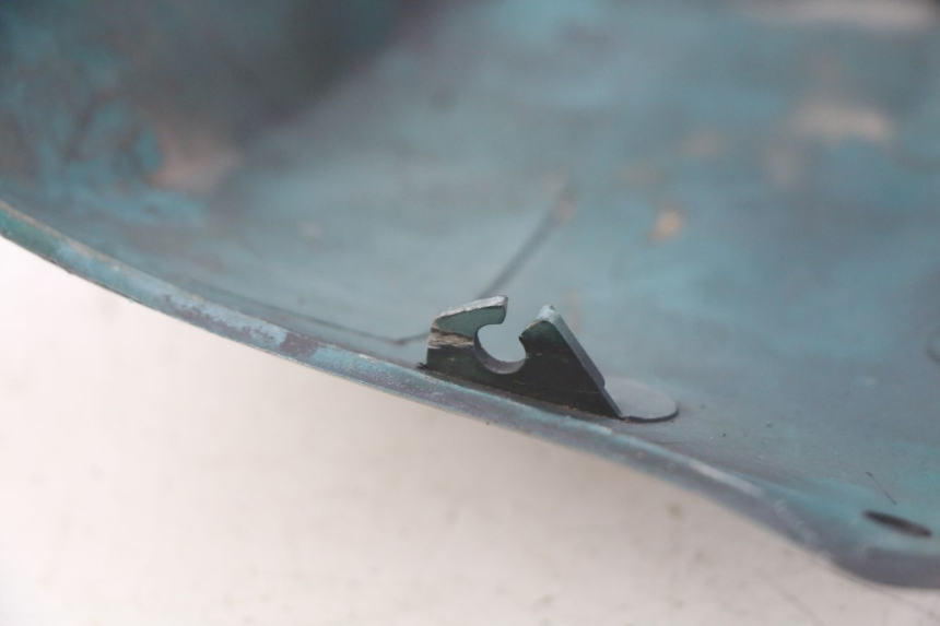 photo de LEFT LOWER FAIRING PEUGEOT SV 125 (1991 - 1994)