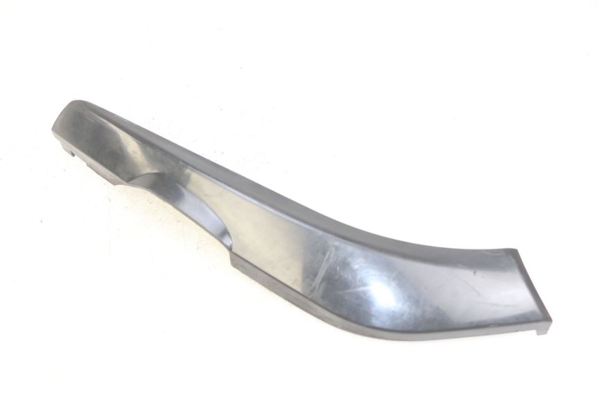 photo de LEFT LOWER FAIRING PIAGGIO BEVERLY 125 (2010 - 2015)