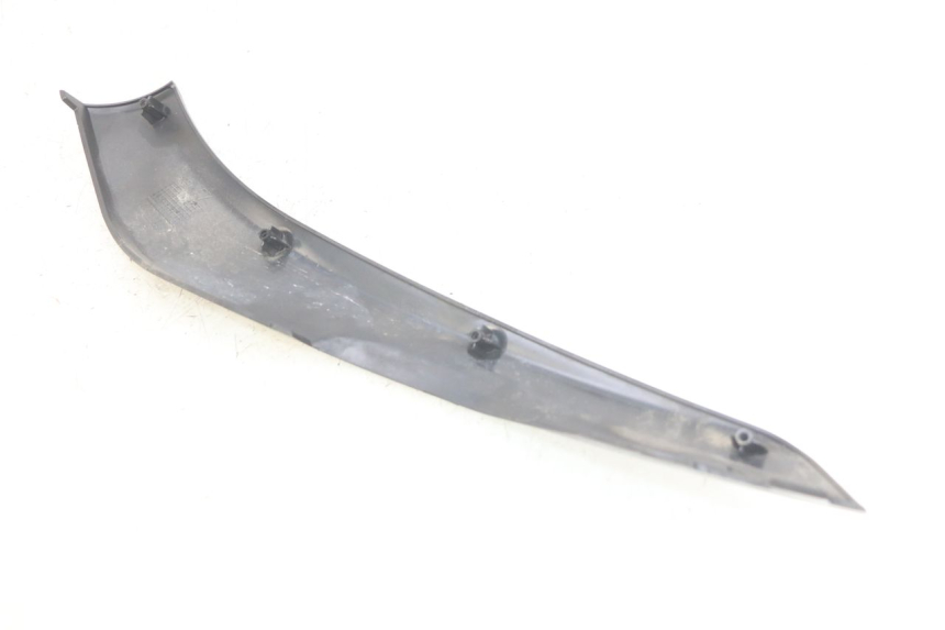 photo de LEFT LOWER FAIRING PIAGGIO BEVERLY 125 (2010 - 2015)