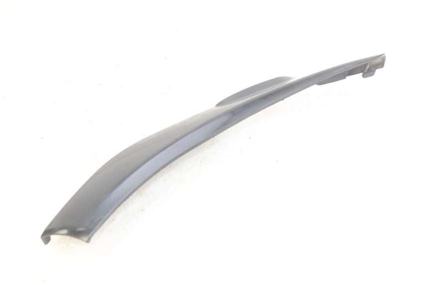 photo de LEFT LOWER FAIRING PIAGGIO BEVERLY 125 (2010 - 2015)