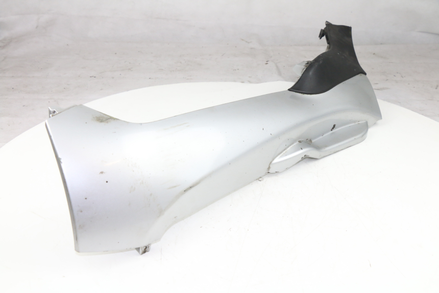 photo de LEFT LOWER FAIRING PIAGGIO MP3 125 (2006 - 2014)