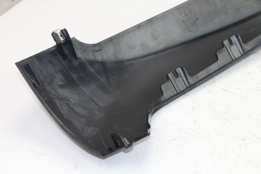 photo de LEFT BELLY PANEL PIAGGIO MP3 LT 400 (2007 - 2012)