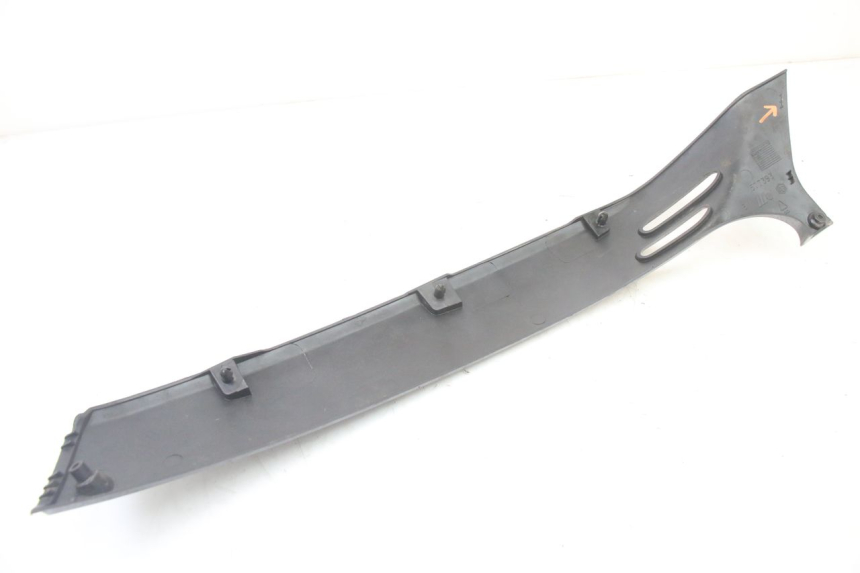 photo de LEFT BELLY PANEL PIAGGIO VESPA GRANTURISMO 125 (2003 - 2007)