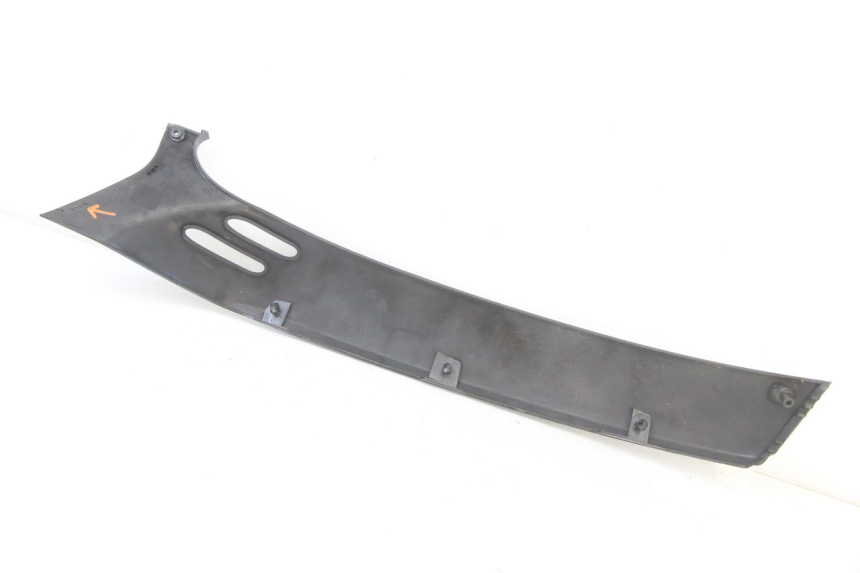 photo de LEFT BELLY PANEL PIAGGIO VESPA GRANTURISMO 125 (2003 - 2007)