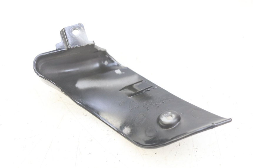 photo de LEFT LOWER FAIRING PIAGGIO VESPA GTS SUPER IE 125 (2009 - 2016)