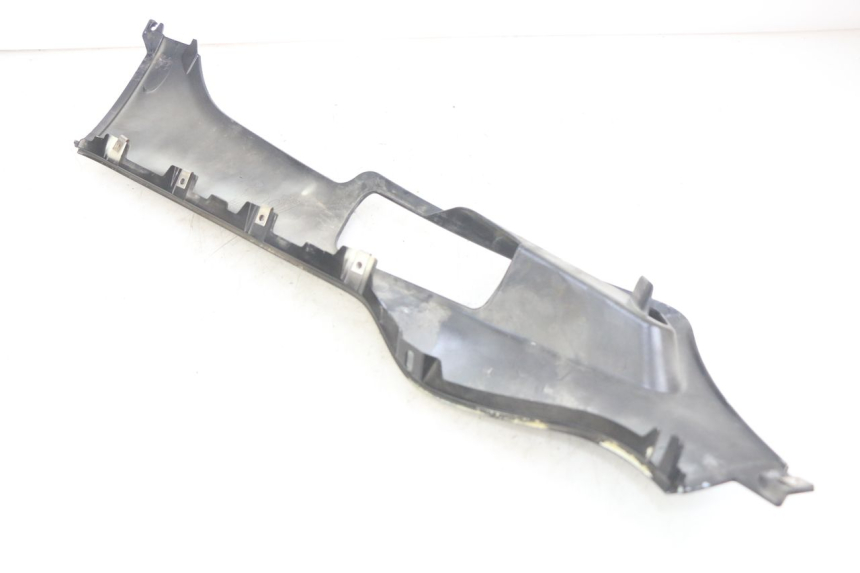 photo de LEFT LOWER FAIRING PIAGGIO X8 125 (2004 - 2007)