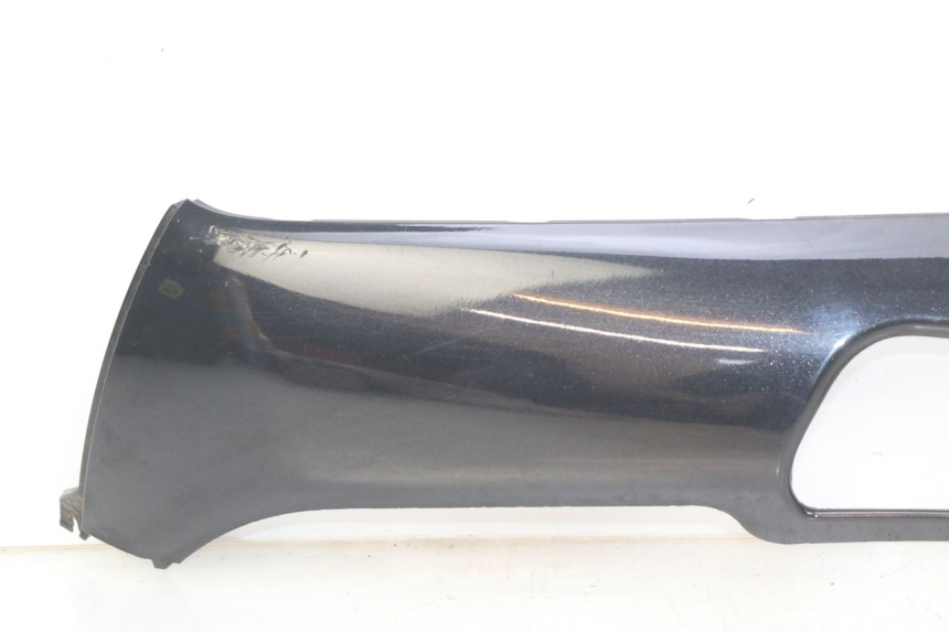 photo de LEFT LOWER FAIRING PIAGGIO X8 125 (2004 - 2007)