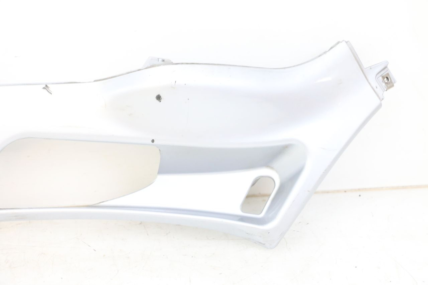 photo de LEFT LOWER FAIRING PIAGGIO X8 125 (2004 - 2007)