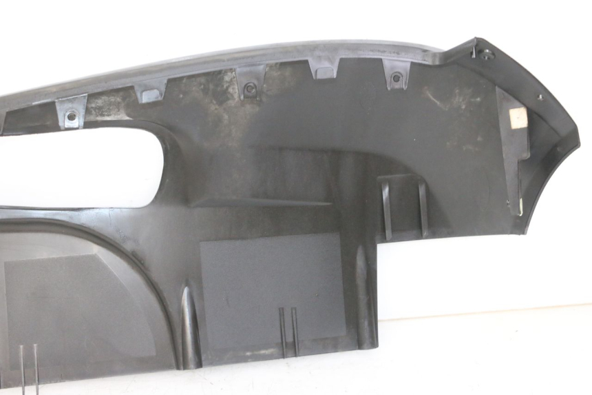 photo de LEFT BELLY PANEL PEUGEOT SATELIS COMPRESSOR K15 125 (2006 - 2009)