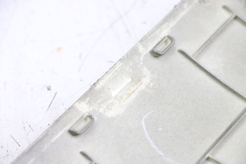 photo de LEFT BELLY PANEL PEUGEOT STREETZONE I 2T 50 (2018 - 2020)