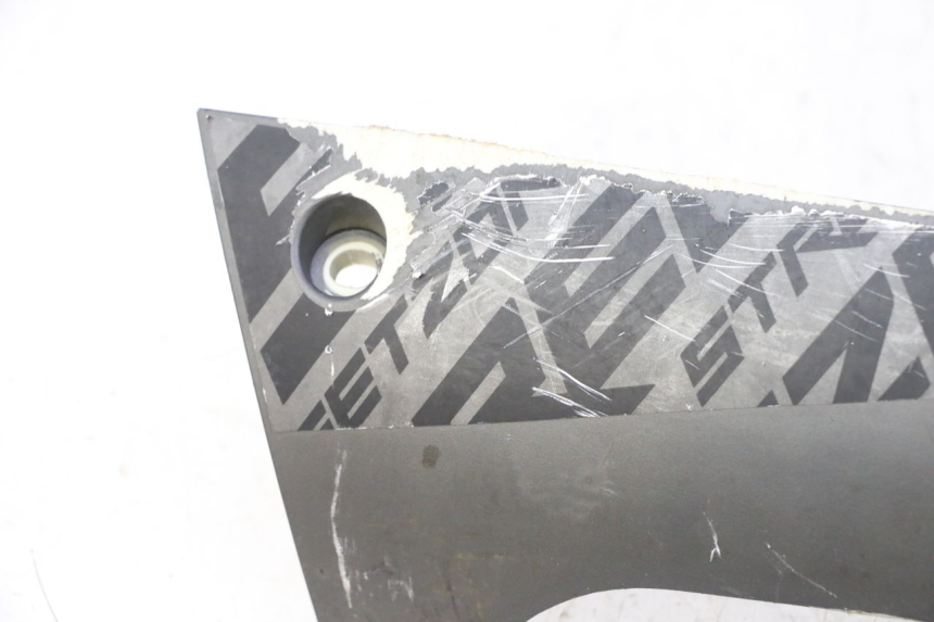 photo de LEFT BELLY PANEL PEUGEOT STREETZONE I 2T 50 (2018 - 2020)