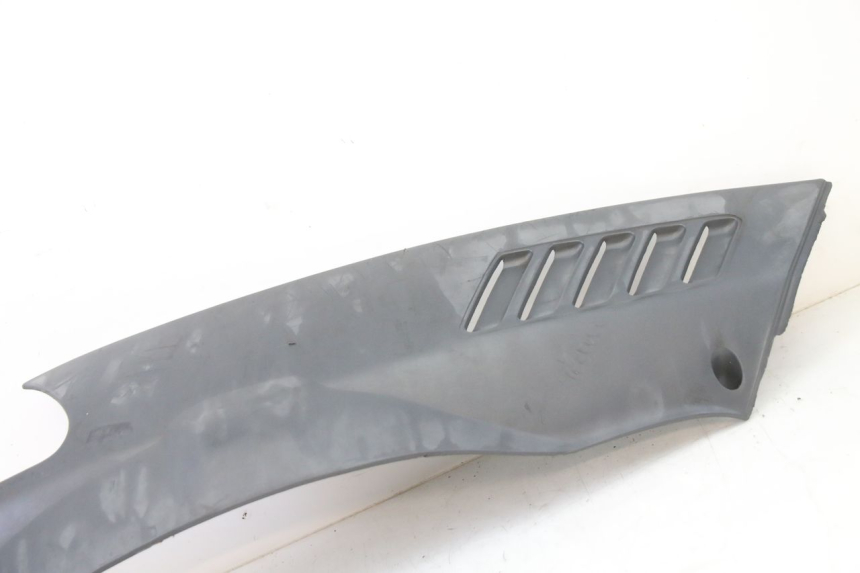 photo de LEFT BELLY PANEL PIAGGIO SUPER LX 125 (2000 - 2003)