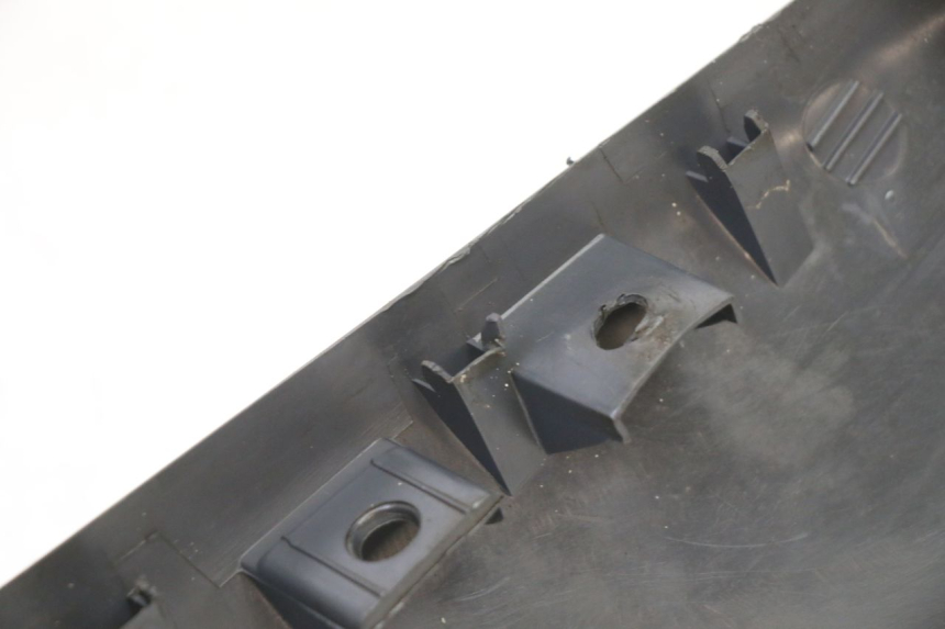 photo de LEFT BELLY PANEL PIAGGIO SUPER LX 125 (2000 - 2003)