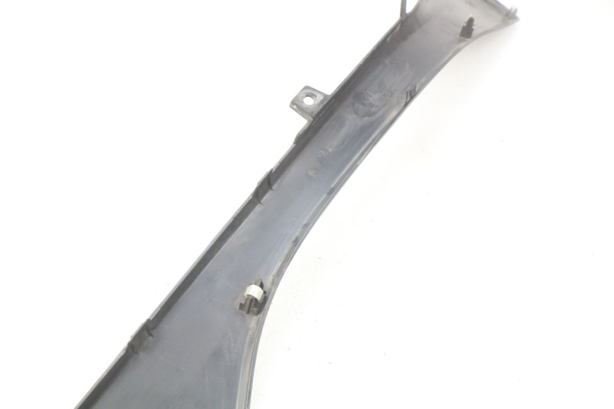 photo de LEFT LOWER FAIRING SUZUKI AN BURGMAN 400 (2006 - 2010)