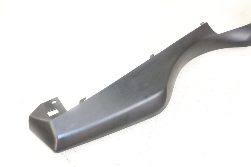 photo de LEFT BELLY PANEL SUZUKI BURGMAN 125 (2018 - 2021)