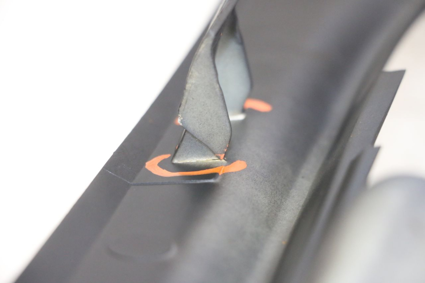 photo de LEFT LOWER FAIRING APRILIA SXR 50 (2021 - 2023)