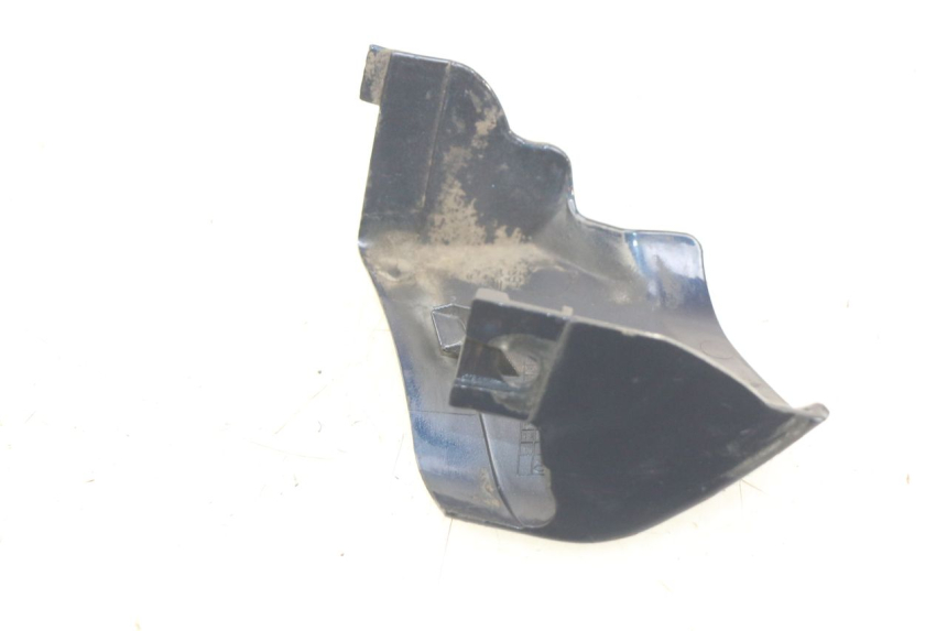 photo de LEFT LOWER FAIRING PIAGGIO VESPA LXV 125 (2006 - 2009)