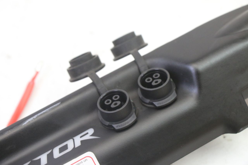 photo de LEFT LOWER FRAME DUALTRON VICTOR LIMITED 1