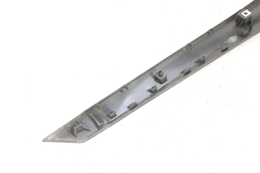 photo de LEFT BELLY PANEL YAMAHA XMAX X-MAX 125 (2021 - 2025)