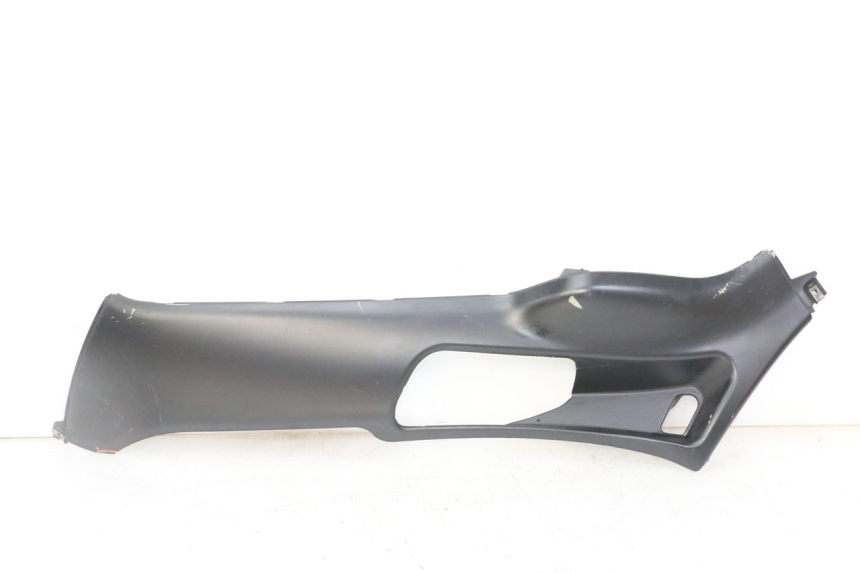 photo de LEFT LOWER FAIRING PIAGGIO XEVO - X EVO 125 (2007 - 2016)