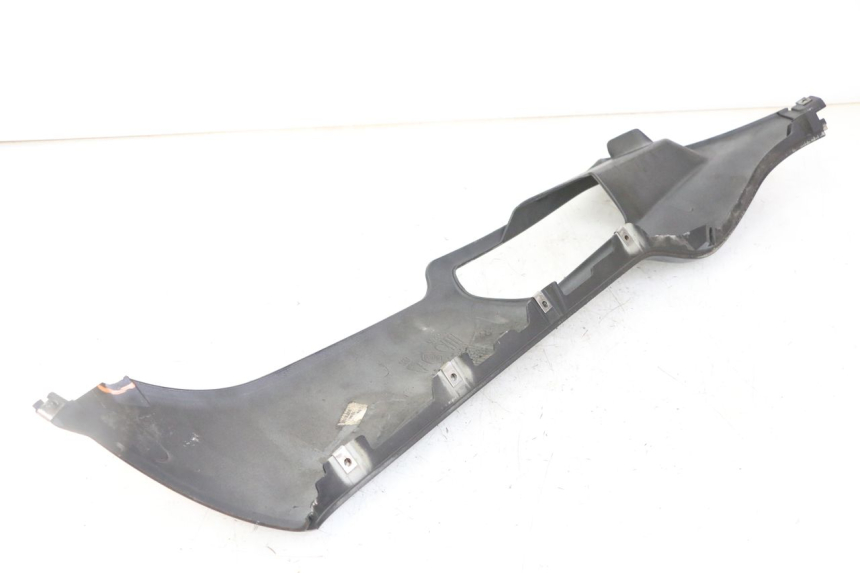 photo de LEFT LOWER FAIRING PIAGGIO XEVO - X EVO 125 (2007 - 2016)