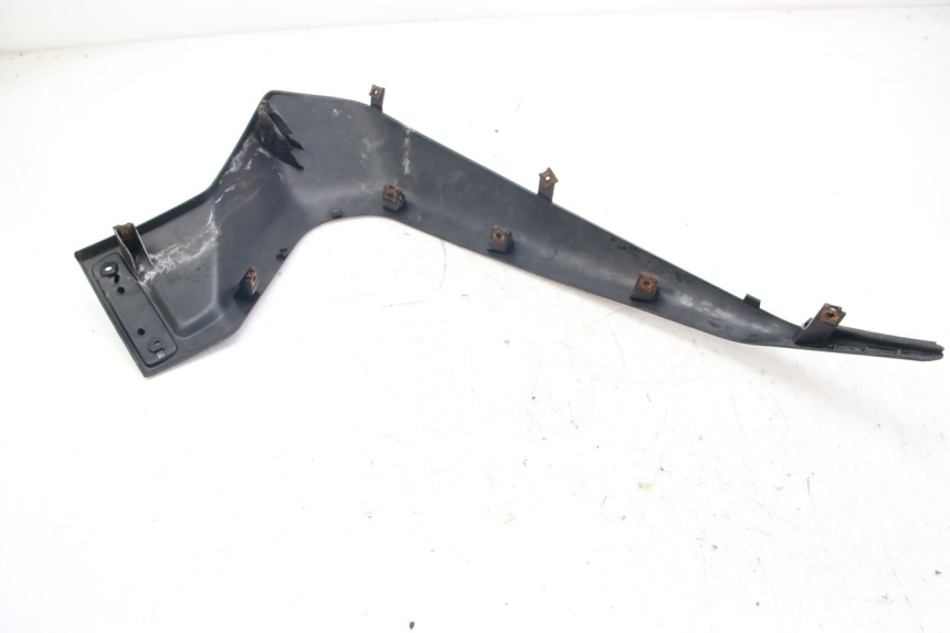 photo de LEFT LOWER FAIRING YAMAHA XMAX X-MAX 125 (2006 - 2009)