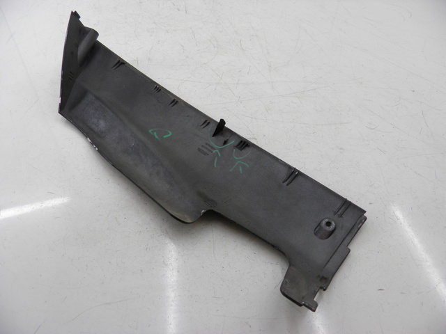 photo de LEFT BELLY PANEL YAMAHA YP MAJESTY 125 (2002 - 2006)