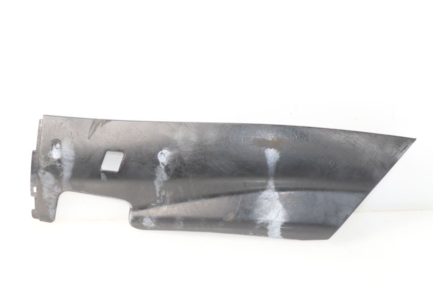 photo de LEFT BELLY PANEL YAMAHA YP MAJESTY 125 (1998 - 2001)