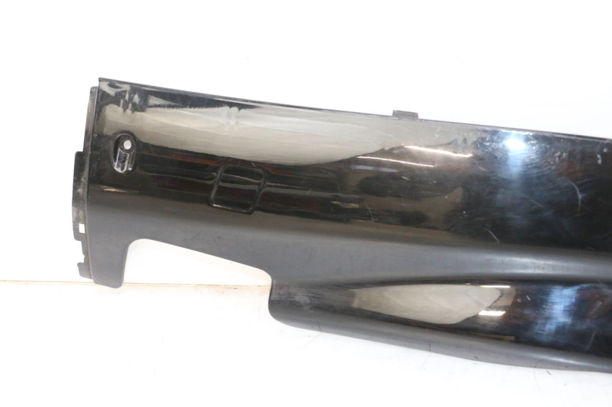 photo de LEFT BELLY PANEL YAMAHA YP MAJESTY 125 (2007 - 2010)