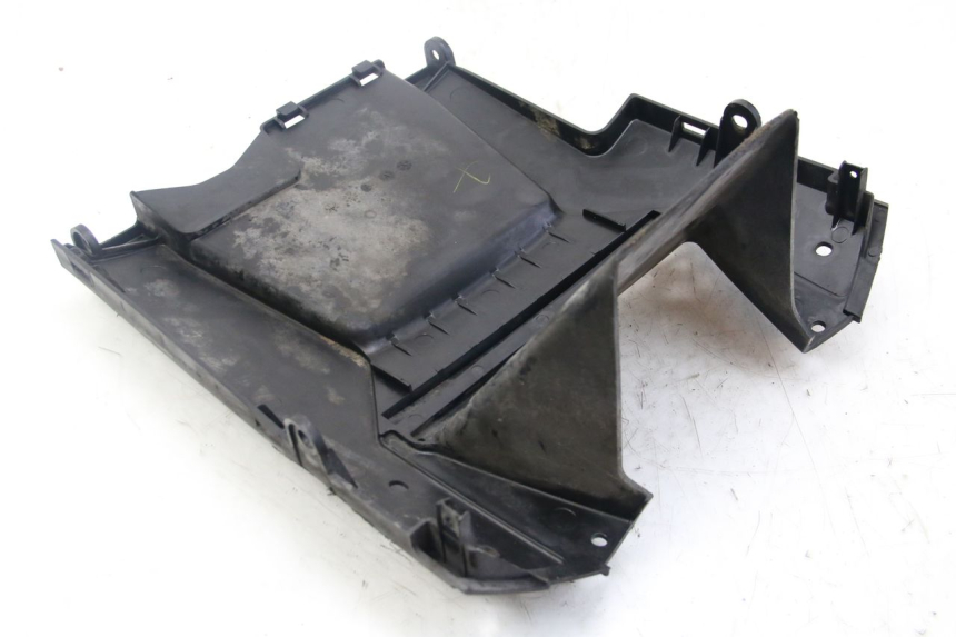 photo de LOWER BODY SHELL KYMCO DINK STREET 125 (2009 - 2014)