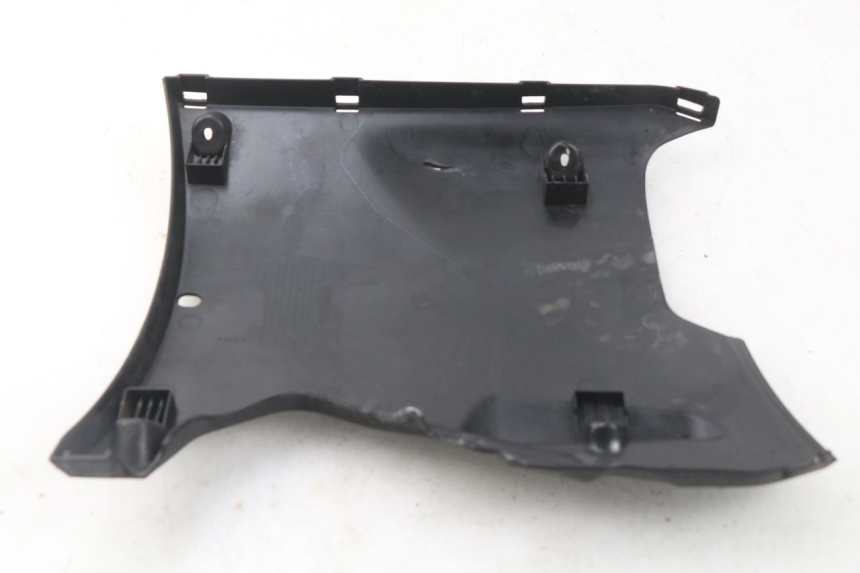 photo de LOWER PART OF THE BODY PEUGEOT KISBEE 2T 50 (2010 - 2017)