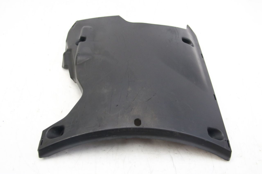 photo de LOWER PART OF THE BODY PEUGEOT KISBEE 2T 50 (2018 - 2022)