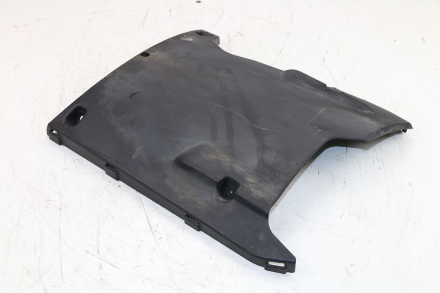 photo de BELLY PANEL PEUGEOT KISBEE 4T 50 (2010 - 2017)